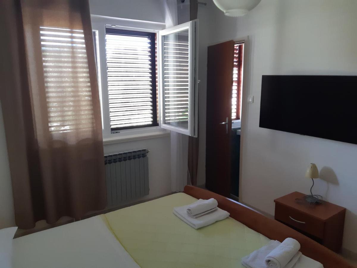 Double Room Jakisnica 4160D Lun  Eksteriør billede
